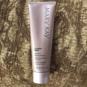Mary Kay Timewise Repair facial foaming cleanser
